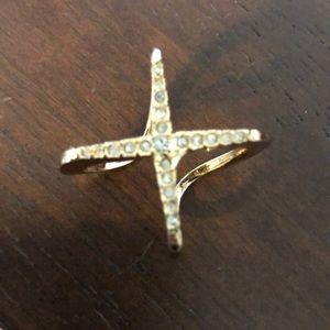 Gold Cross Costume Jewelry Ring Size 8